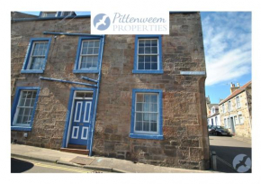 Auld Fishers Hoist- traditional home by the sea